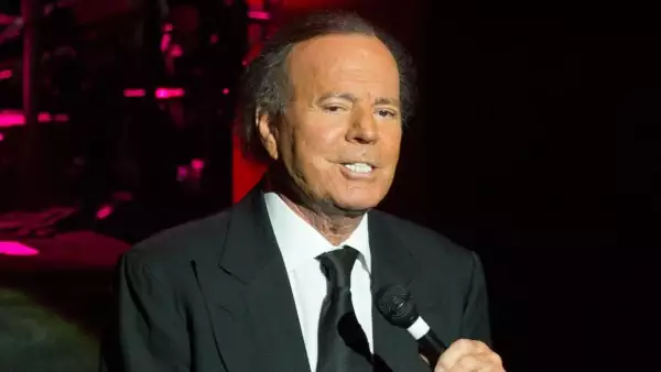julio-iglesias-acoso-sexual.jpg