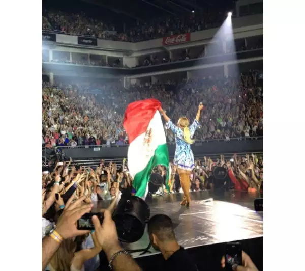 La cantante deslumbró a regiomontanos con más de 7 cambios de vestuario y sus mejores hits.