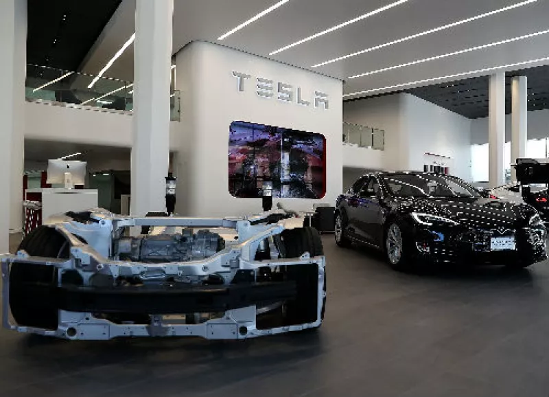 Tesla tienda