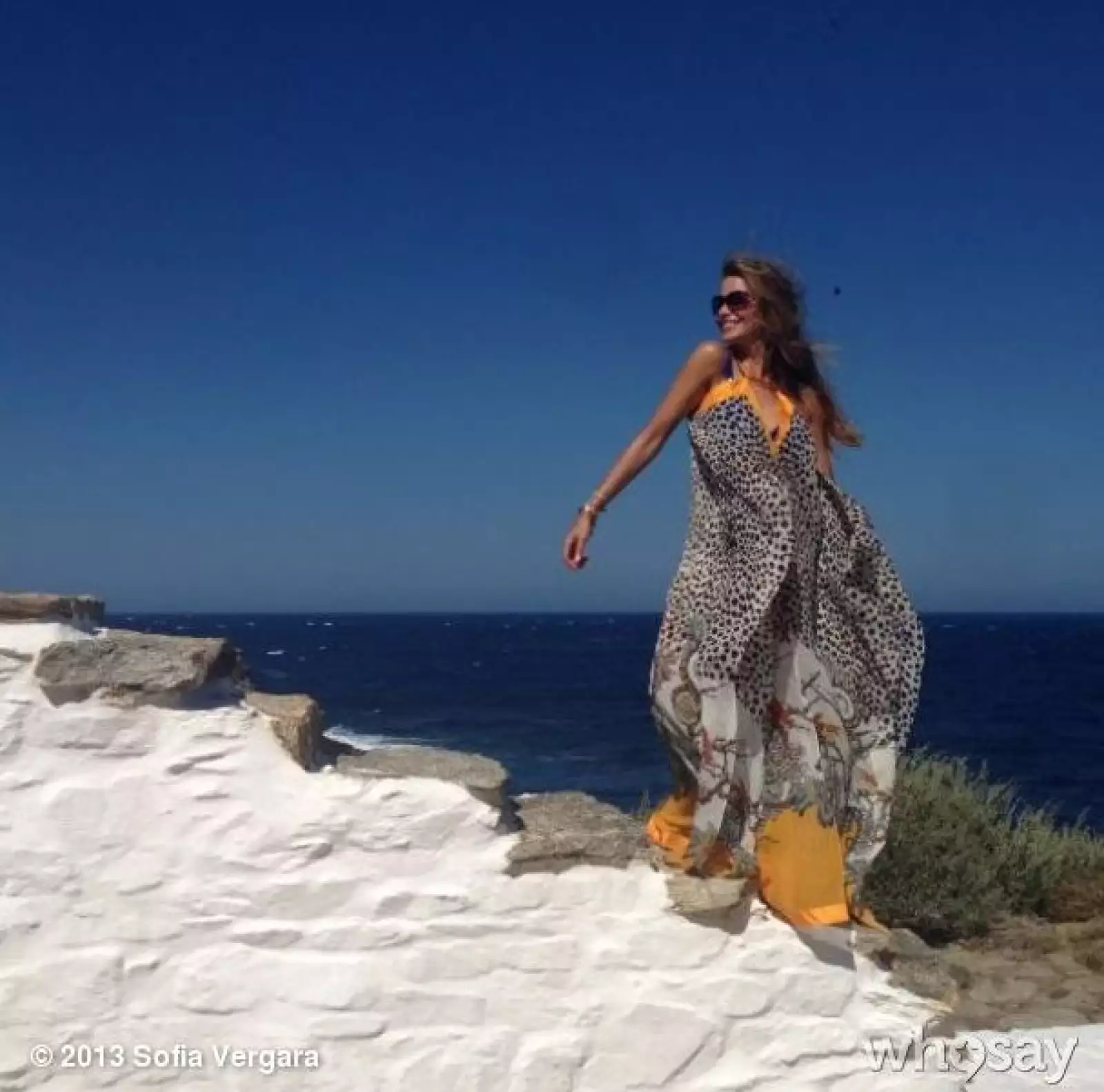 Además de lucir muy atractia, Sofía ha dejado en claro que hasta en sus vacaciones está presente el glamour.