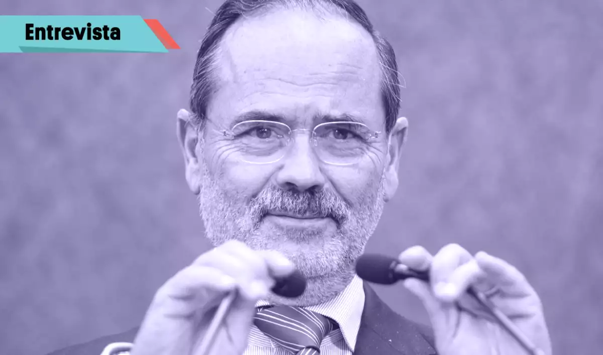 Del apoyo a la crítica