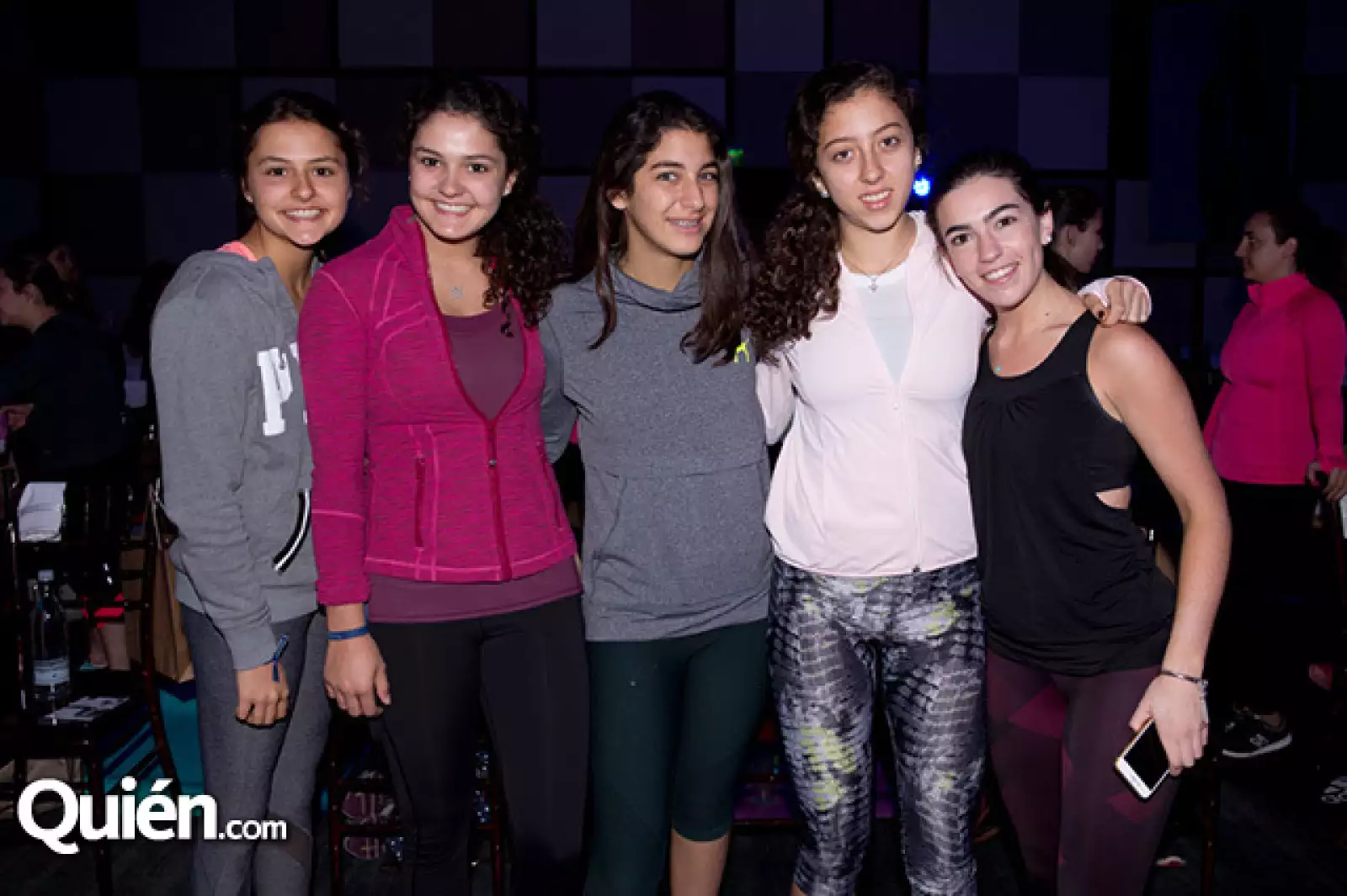Natalia Van, Ximena Van, Ileana Neme, Valeria Sli y Covadonga Gallego