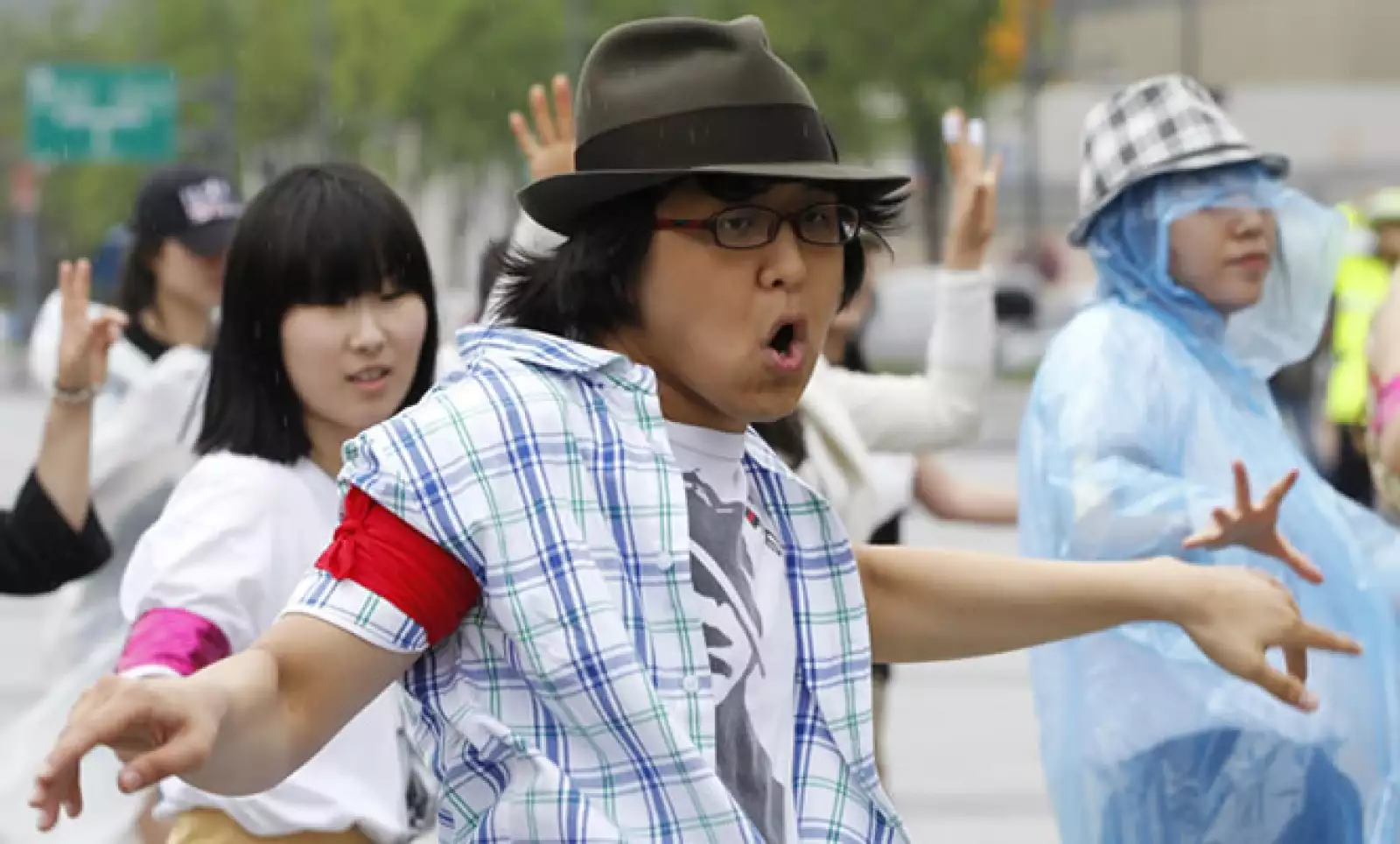 Los bailes del llamado Rey del Pop han sido imitados por millones de personas en todo el mundo a través de concentraciones masivas.