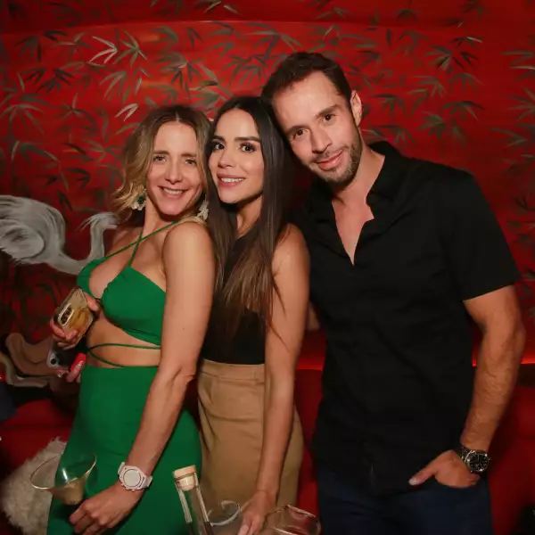 INAUGURACIÓN BLONDE