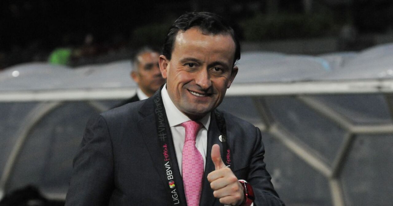 Mikel Arriola recibe abucheos en la final Sub-20