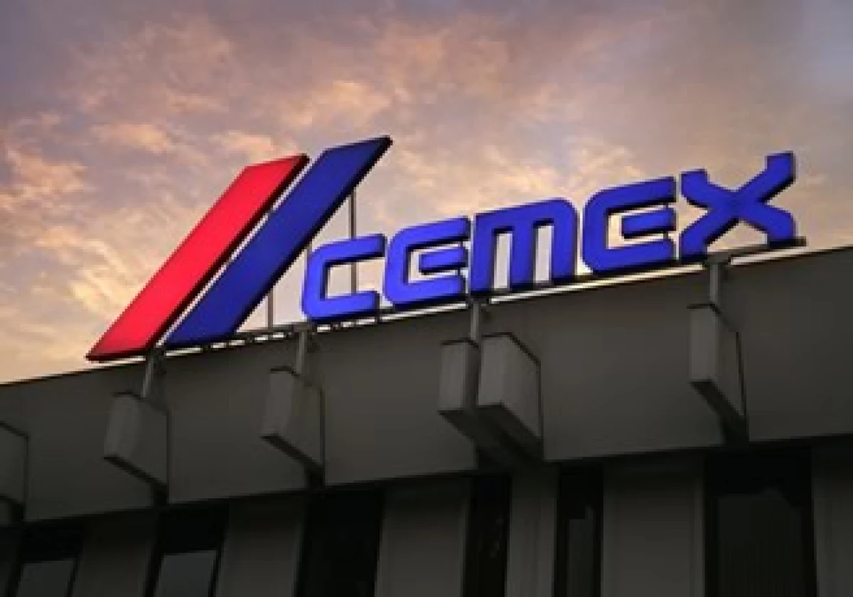 Cemex dijo que los fondos para respaldar la oferta provienen de una emisión pública de obligaciones convertibles que hizo en marzo. (Foto: Cortesía Cemex)