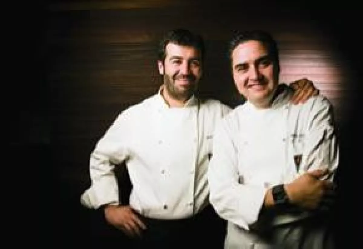 Bruno Oteiza y Mikel Alonso, los chefs detrás de Biko.