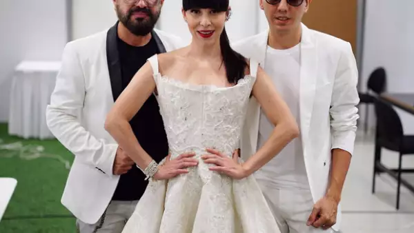 Los fans y los que se encontraban en el estadio Omnilife en Guadalajara no pasaron por alto la falta de profesionalismo de Denisse.