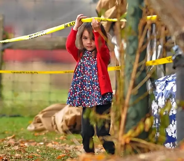 Suri Cruise se gana el corazón de quienes la conocen.