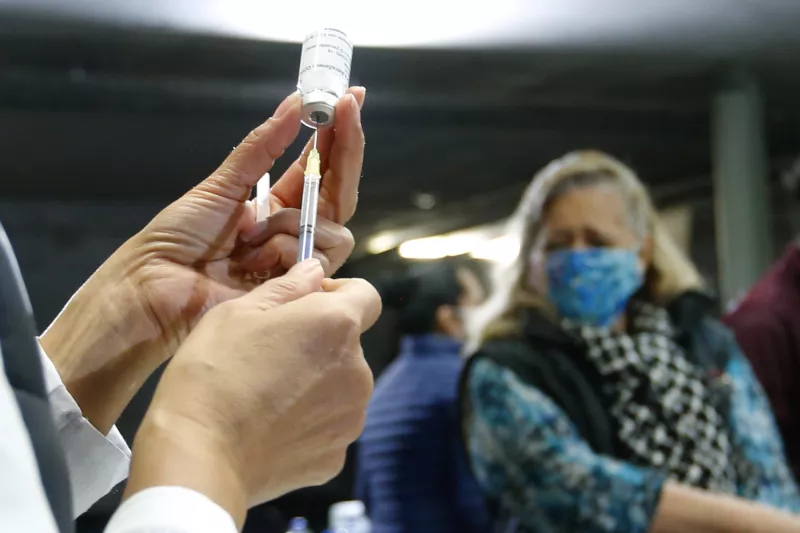 CDMX suspenderá vacunación de refuerzo en Navidad y Año Nuevo