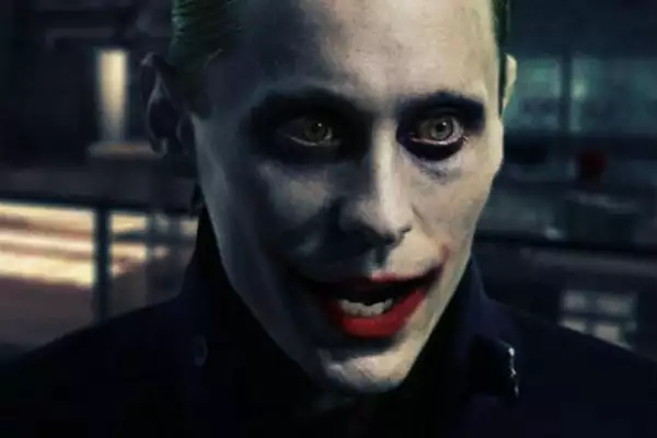 Las redes sociales se han encargado de difundir cómo luce el actor en "Suicide Squad", esto después de la presentación del trailer de la película en la Comic-Con de San Diego, California.