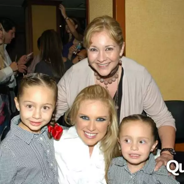 Desfile Elda Watanabe