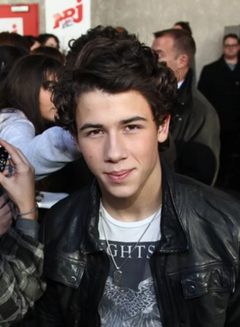 Nick Jonas & The Administration tendrán su presentación mundial en las nominaciones al Grammy, el próximo 2 de diciembre en el Club Nokia, de Los Ángeles.