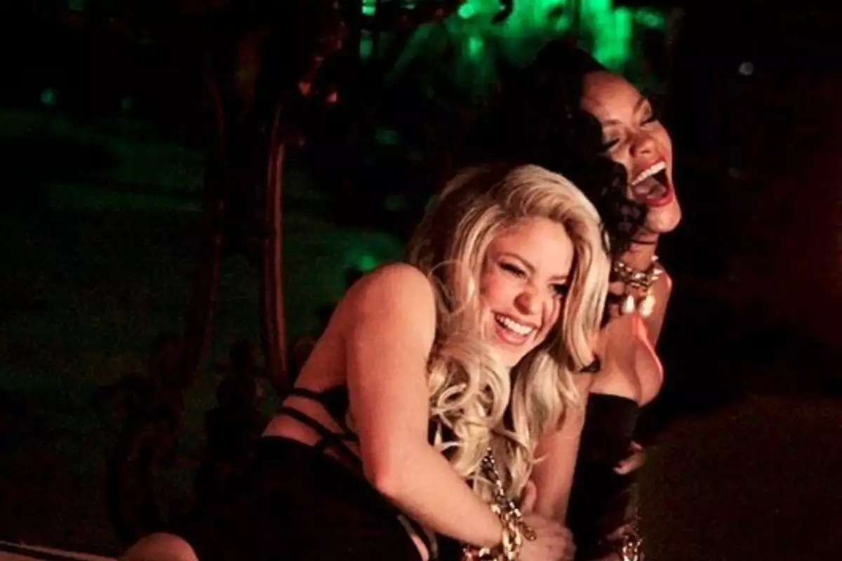 shakira-rihanna.jpg