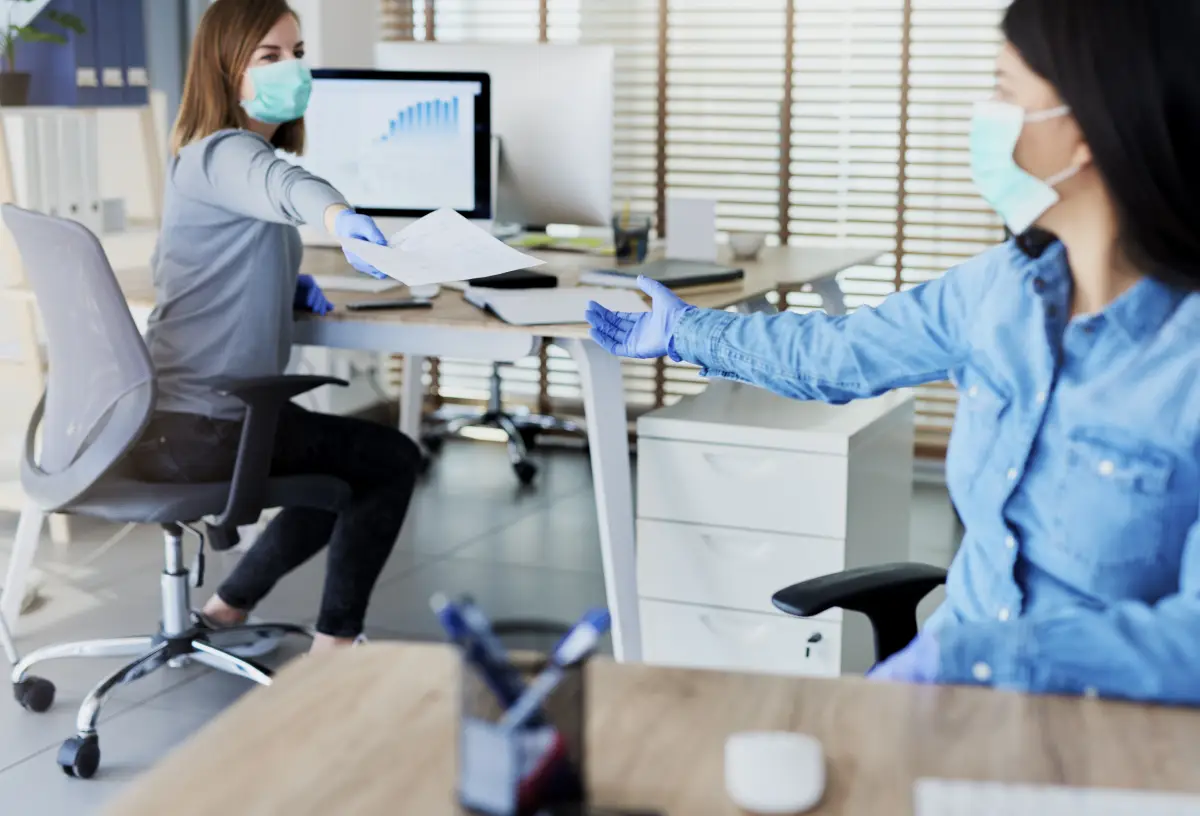 Distancia en las oficinas por pandemia