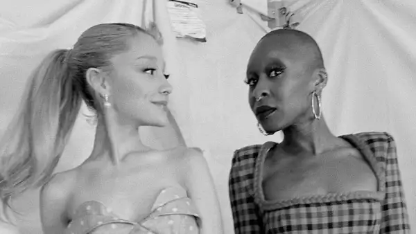 ariana_grande_cynthia_erivo.jpg