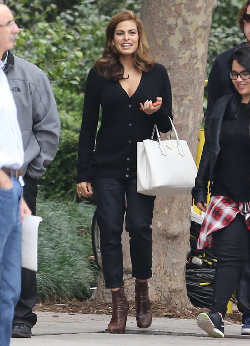Aunque tuvo un embarazo low profile, cuando Eva fue captada por los paparazzi, lucía realmente delgada.
