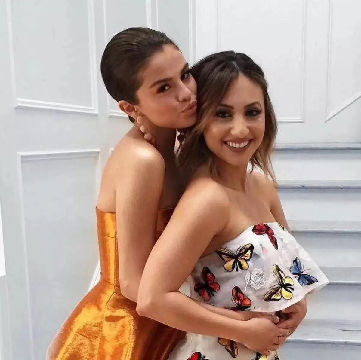 selena-gomez-francia-raisa.jpg