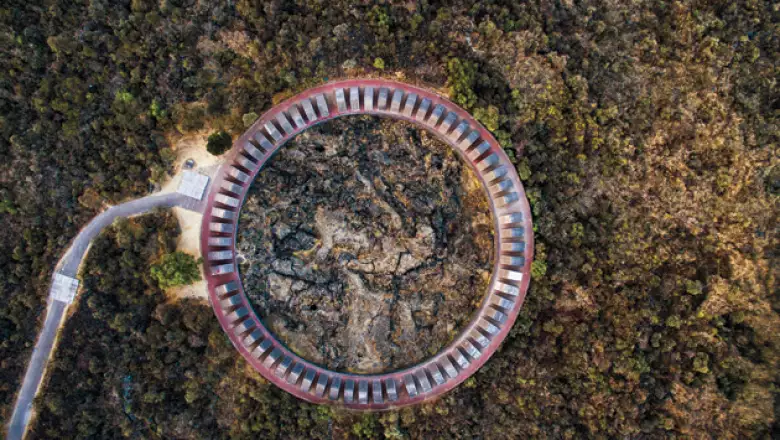 Espacio Escultórico (Roberto Hernández)