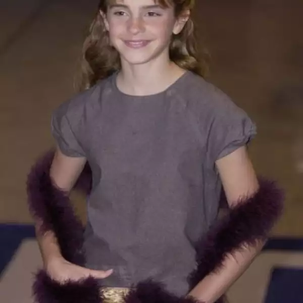 Emma Charlotte Duerre Watson, conocida sólo por su primer nombre y apellido, aparece aquí en la premiere de su primera película. Emma cuenta a InStyle: `Parezco una ardilla´.