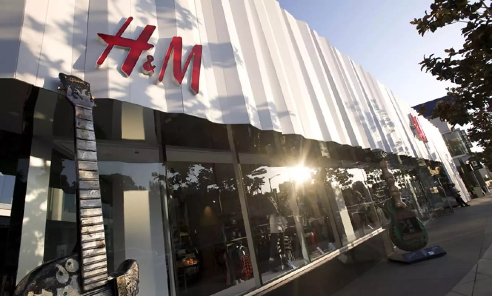 La primera tienda de la compañía sueca en Estados Unidos fue abierta en el año 2000. Actualmente tienen 234 establecimientos en la Unión Americana.