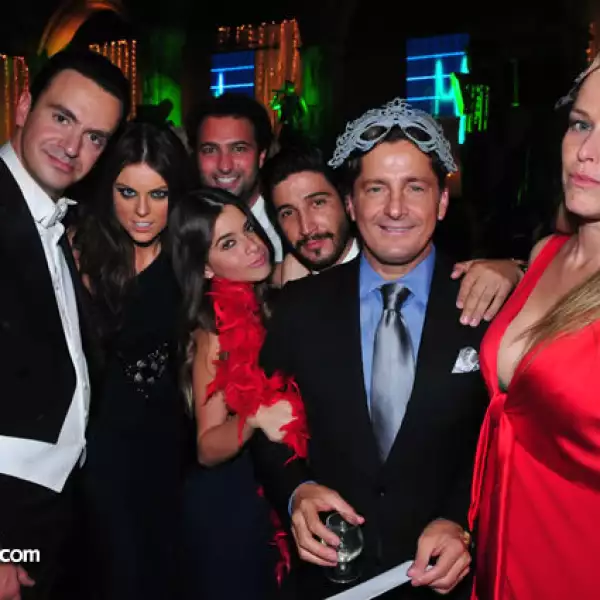 Mauricio Vega,Yael Sandler,Daniel Cohen,Karina Torres,Alejandro Esparza,Alejandro Basteri,Xuxu