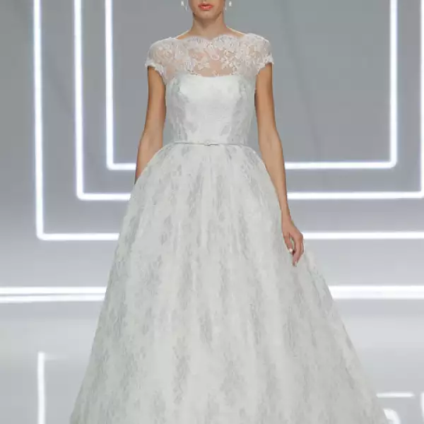 Vestido Nassau de chantilly metalizado y organza de seda.