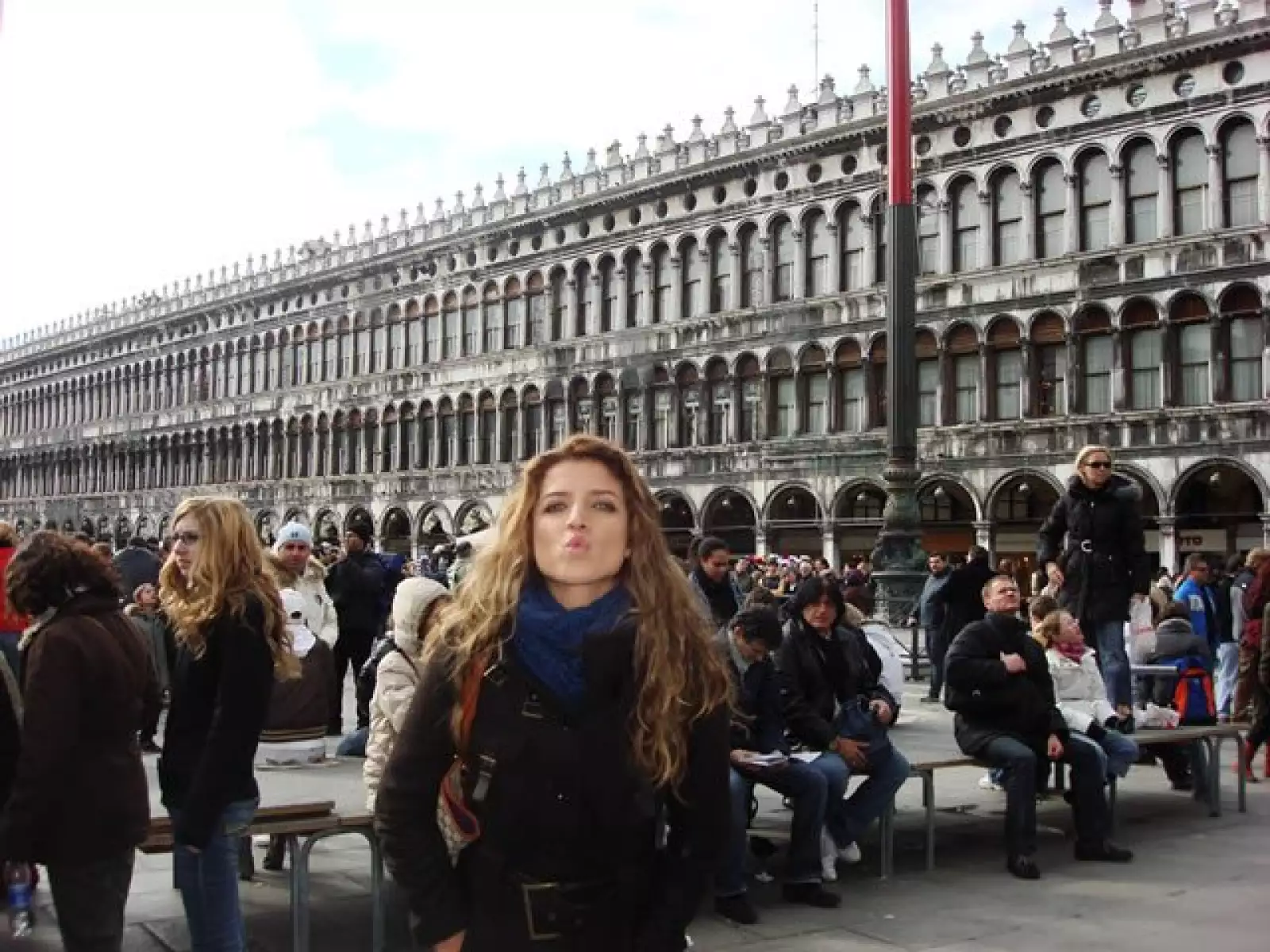 Tiene una gran admiración por su abuelo.