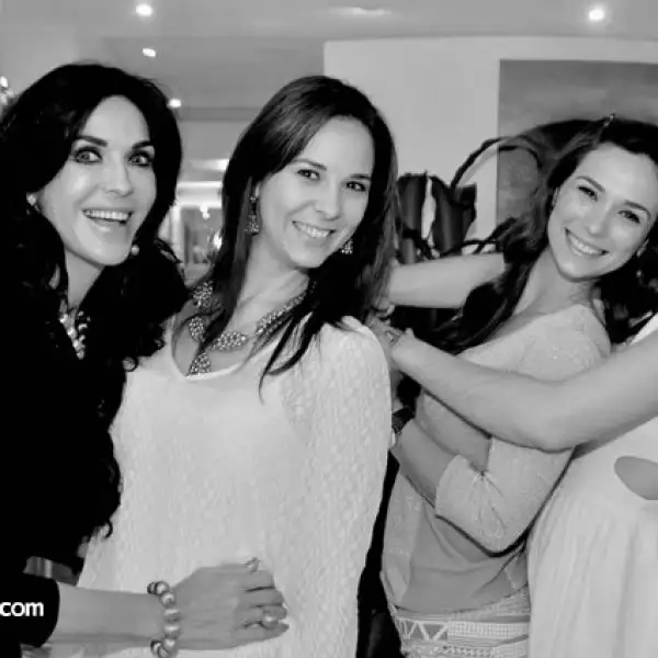 Martha de Ruíz, Martha Ruíz, Charito Ruíz de D´Alessio y Priscila Ruíz
