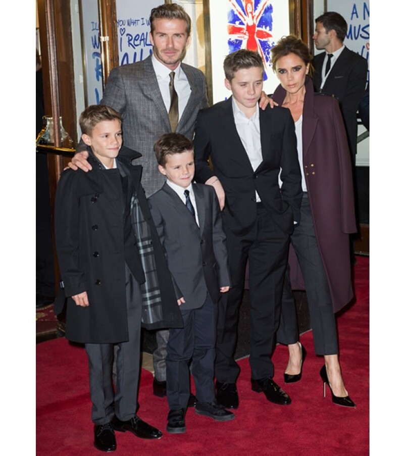 Romeo Beckham recién debutó como modelo de Burberry.
