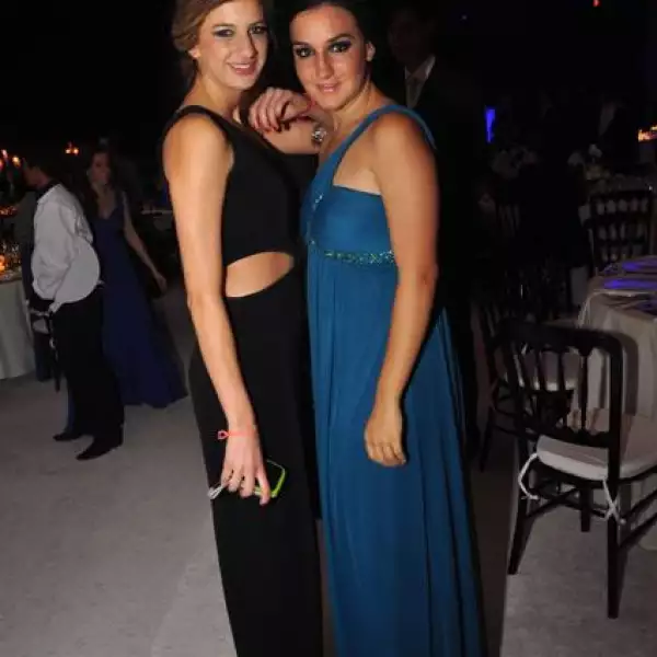 Mónica Orozco,Luz Cervantes.