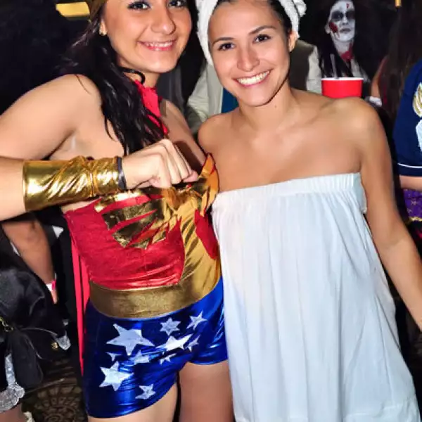 Fernanda Carrillo y Mayela Flores