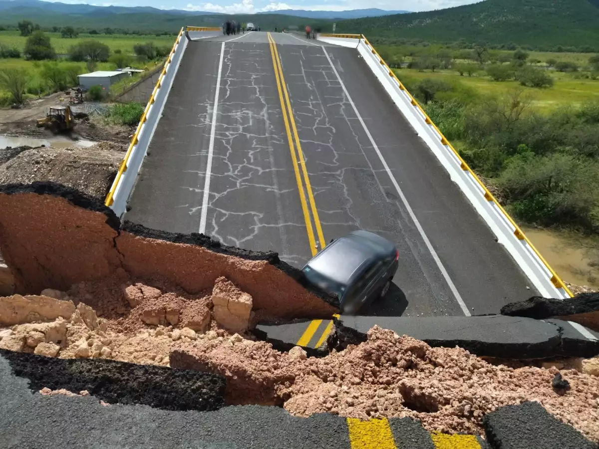 desplome-puente-slp