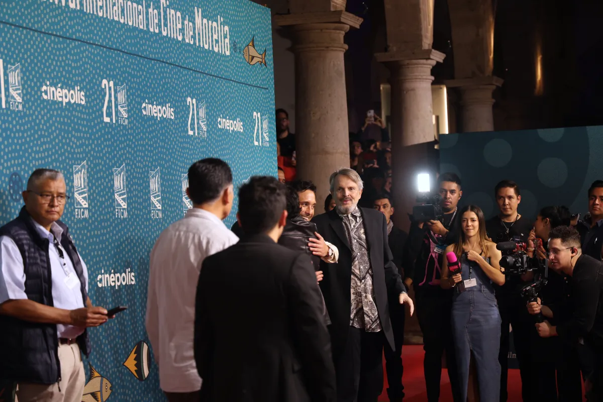 Diego Boneta y Miguel Bosé