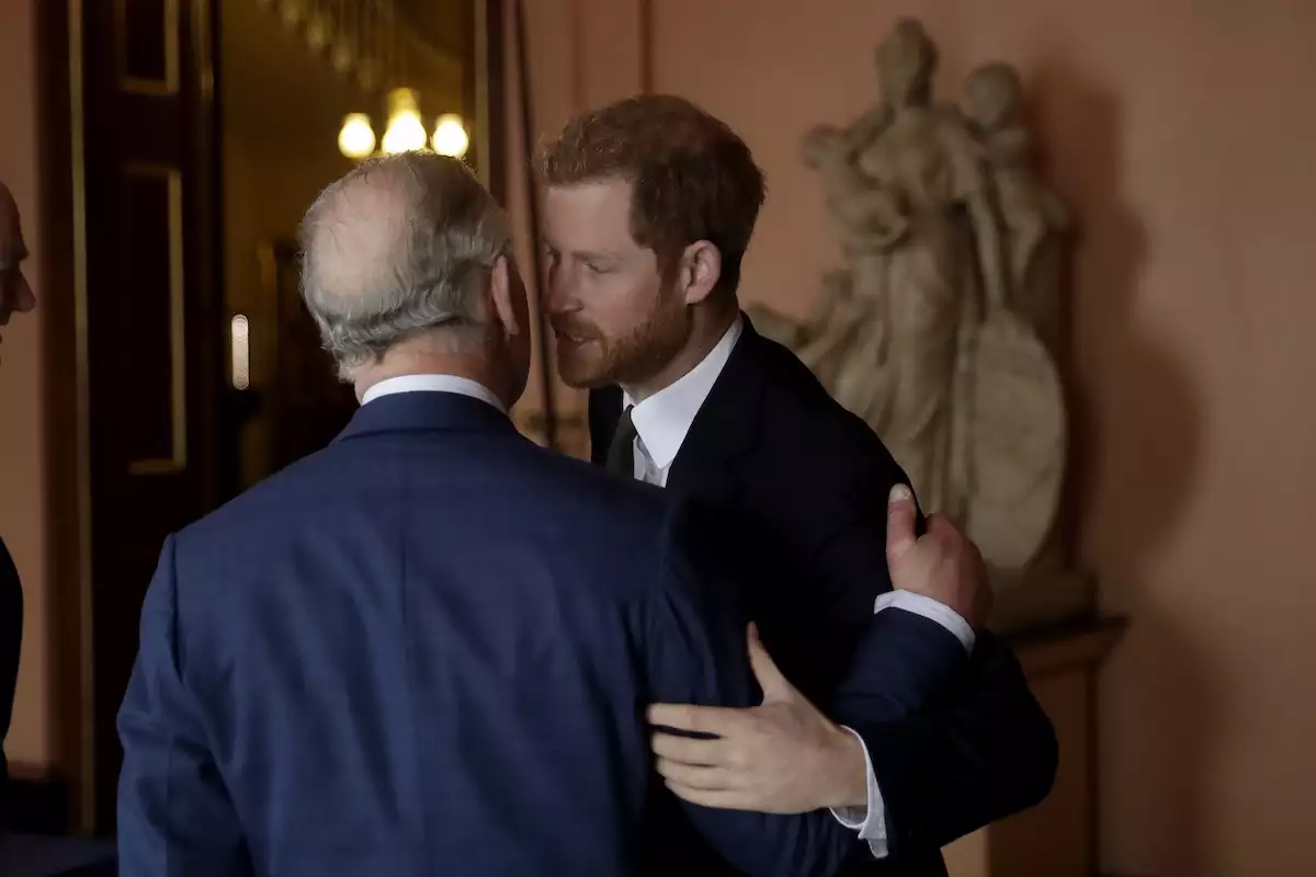 El príncipe Harry y el rey Carlos III