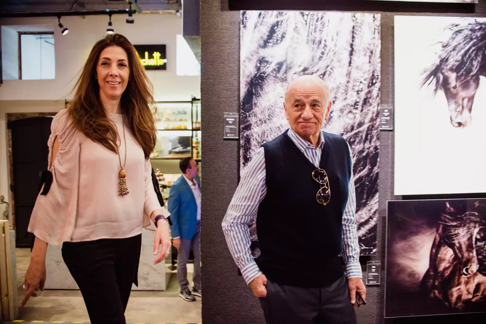 Pedro Friedeberg para una exclusiva firma de libros