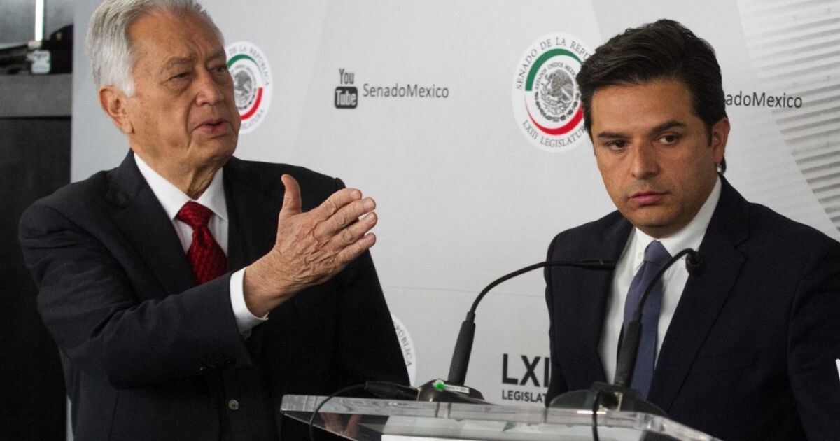 La oposición va contra funcionarios por compra a hijo de Bartlett