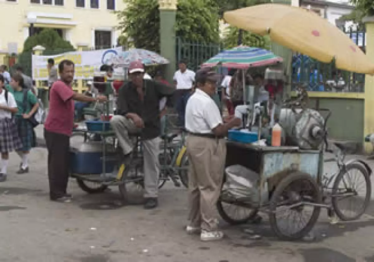 La desigualdad en ámbitos como ingreso, educación y salud suele persistir por generaciones, indica el experto del CEEY. (Foto: Photos to go)