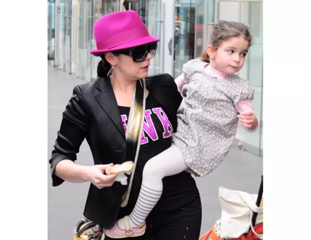 Itatí tiene 3 hijos, Eduardo y Roberto de 10 años y María Itatí de 4.