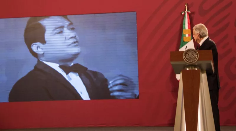 AMLO Manzanero mañanera