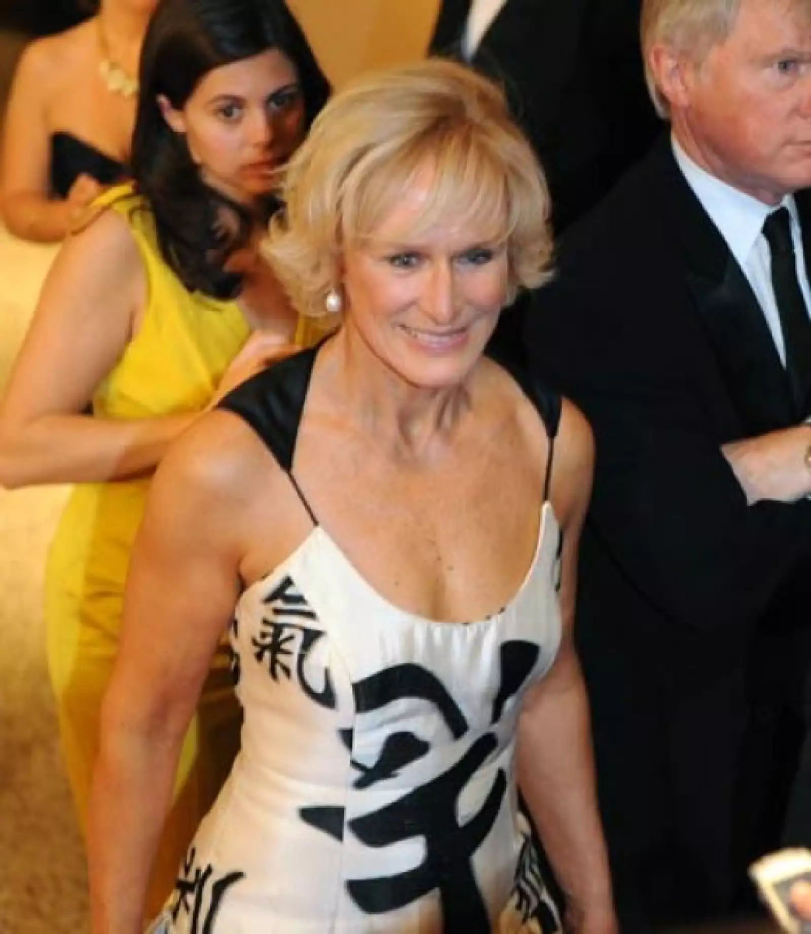 La actriz Gleen Close también estuvo presente en la cena anual de Corresponsales.