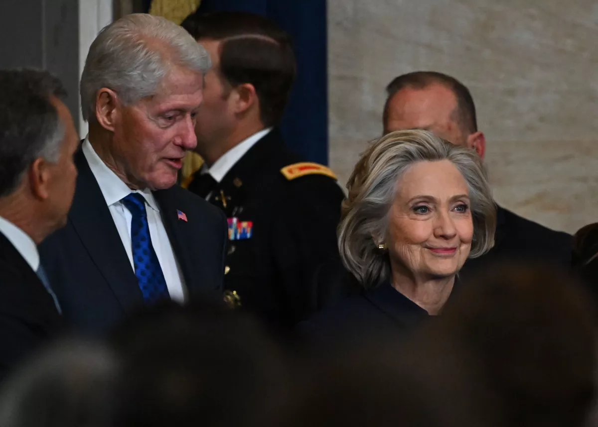 WASHINGTON, DC - JANUARY 20: Former President Bill Clinton and