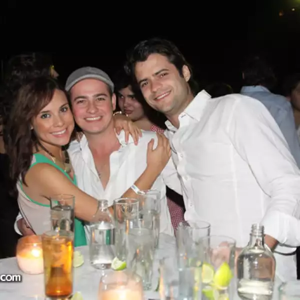Adriana Torres,Jesús Carlos Ibarra y Christian Granada
