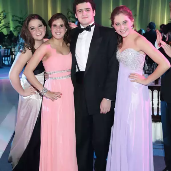 Mariela García,Almudena Fernández,Andres Bernardi y Ana García