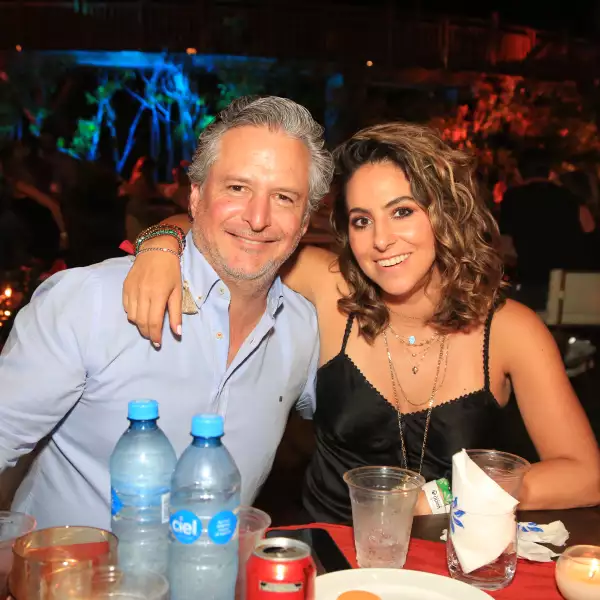 Rodrigo Posada y Daniela Del Valle 