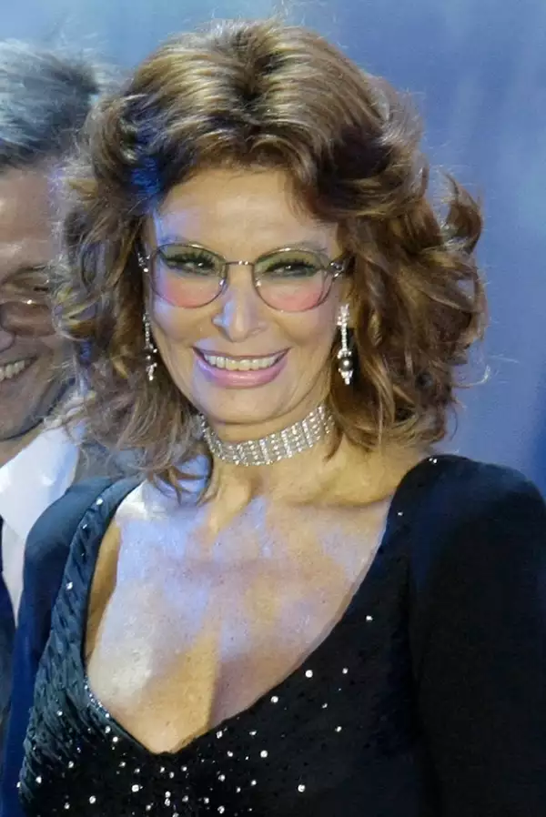 Así lució Sophia durante un evento caritativo en Rusia.