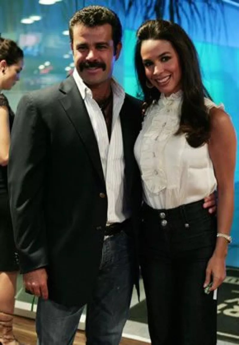 Después de 10 años alejada de la actuación, hará un papel al lado de su esposo Eduardo Capetillo.