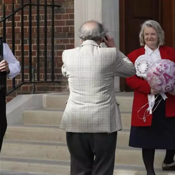 Gran Bretaña espera al bebe real