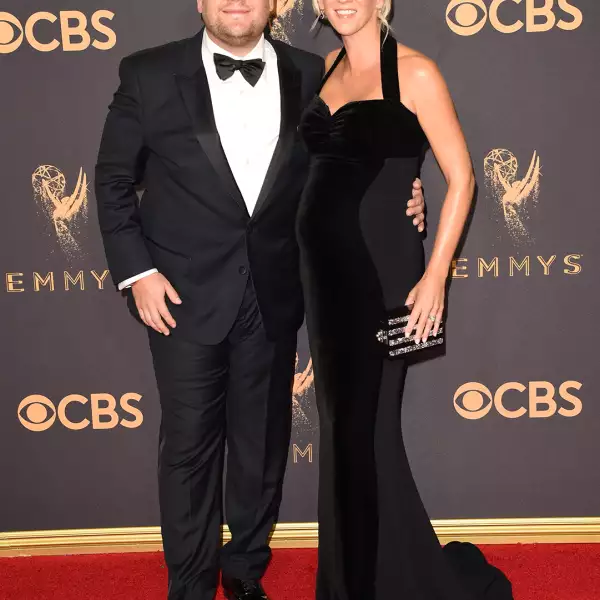 James Corden y Julia Carey