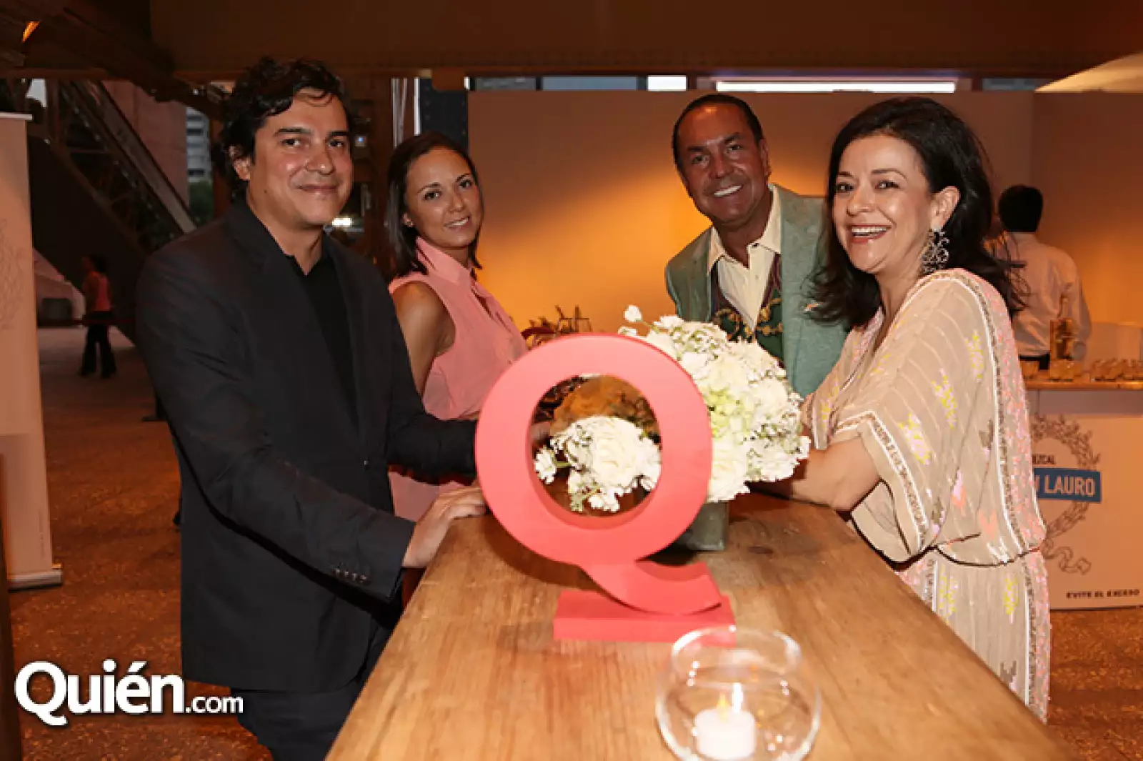 Álvaro Campos,Ilse Moreno,Álvaro González,Fanny Carrillo